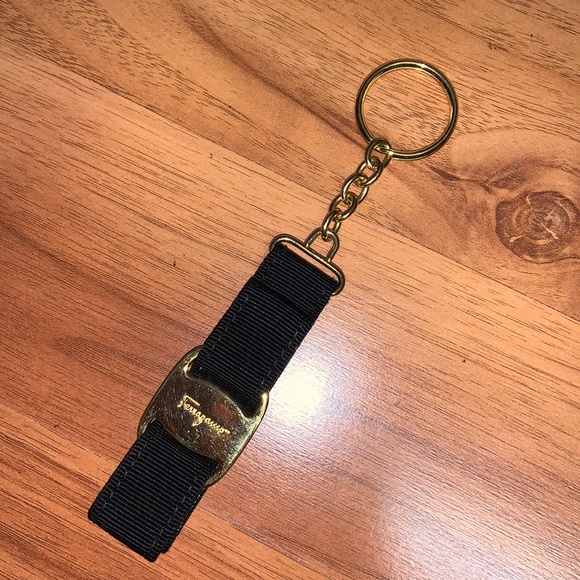 Authentic Salvatore Ferragamo Vara Ribbon Keychain / Bag Charm - Picture 2 of 9